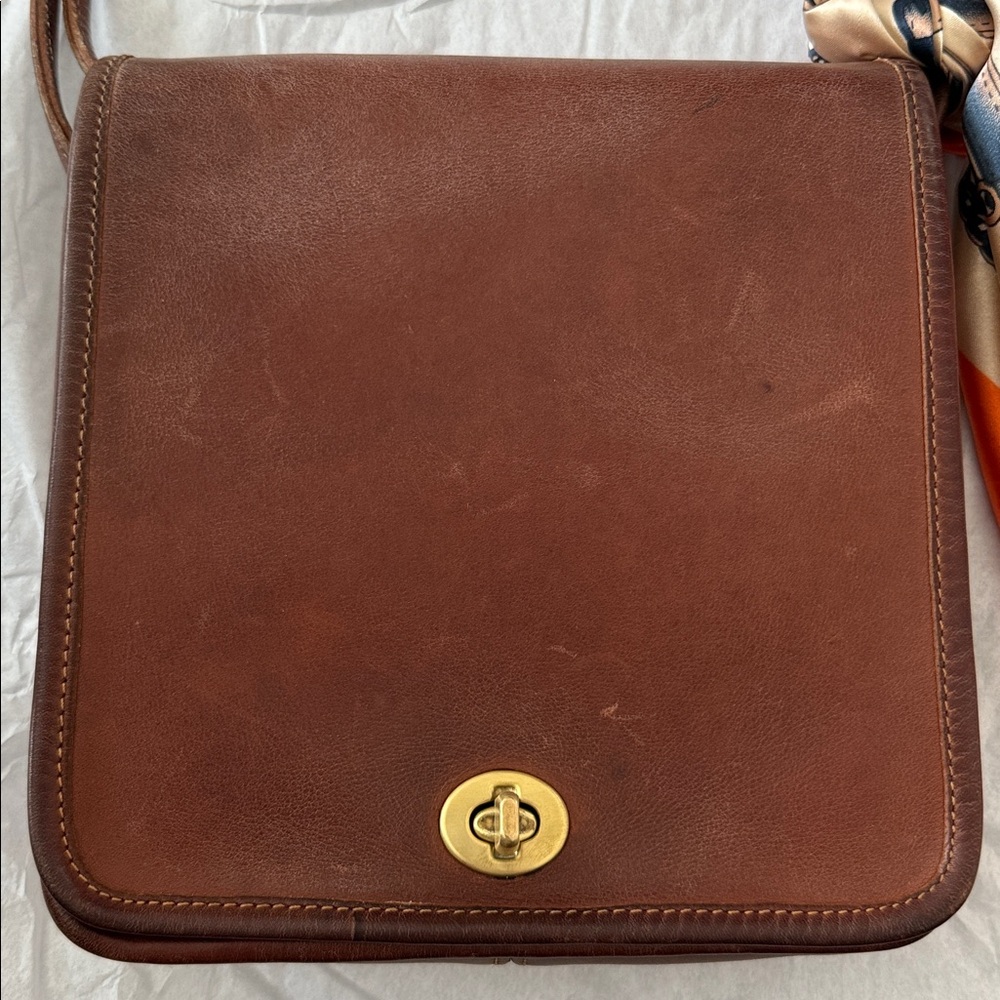 Coach brown Vintage Crossbody turnlock compartment bag - Picture 3 of 16